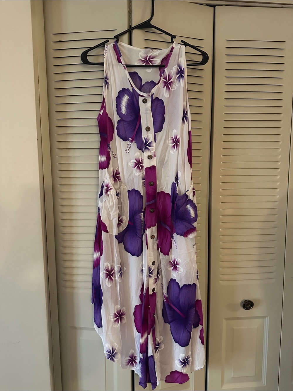 Sleeveless Button-Front Floral Midi Dress in White with Purple & Fuchsia Flowers